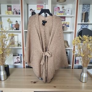 NWOT Marcus Adler Dusty Pink Cape W Tie, One Size